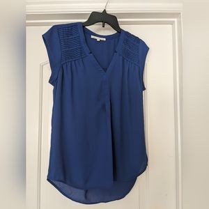 Daniel Rainn blue business casual shirt